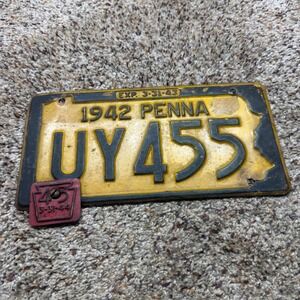 Vintage 1942 Pennsylvania License Plate UY455 with 1943-1944 Metal Renewal Tab